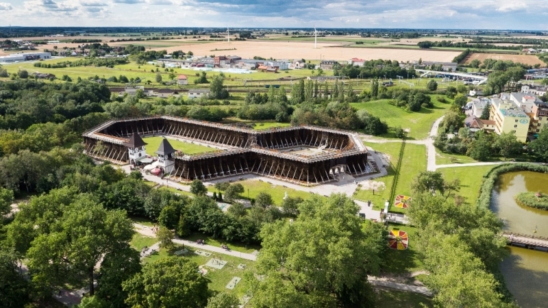 Tężnia solankowa w Parku Solankowym w Inowrocławiu